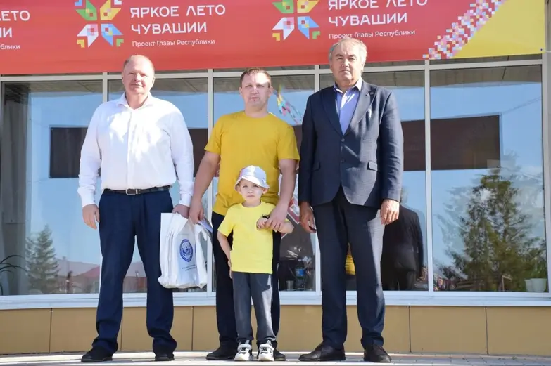 Награждение на «Папа-фест 2025» в селе Красные Четаи