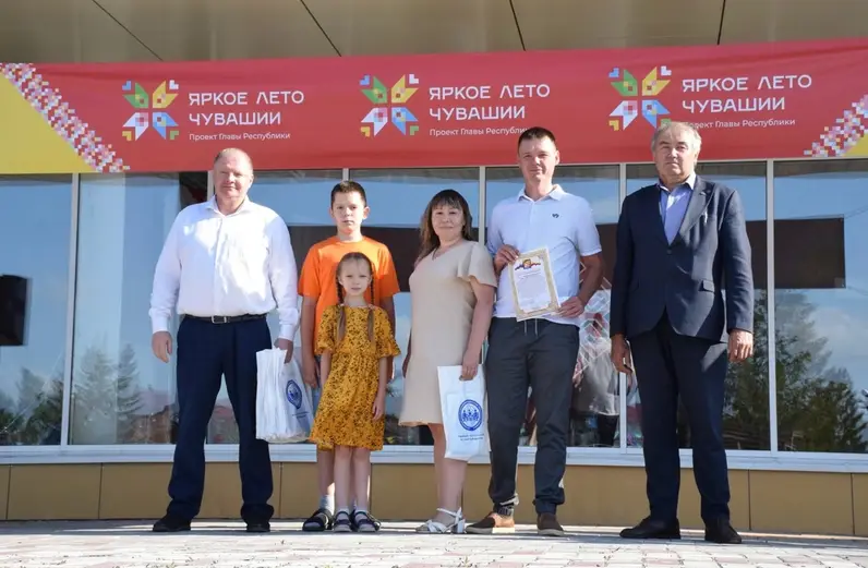 Организовывая такие праздники мы укрепляем семейные ценности и создаём по-настоящему крепкое и дружное общество