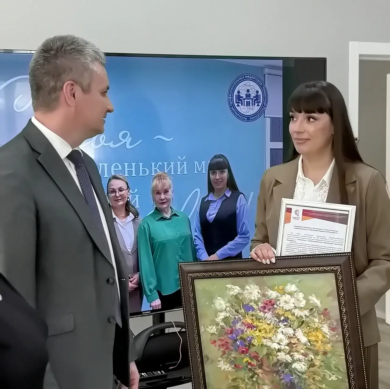 Поздравления и подарки - это всегда приятно!